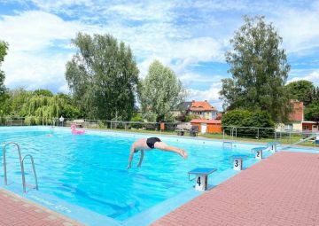 Familienbad Hohe Schrecke (1)